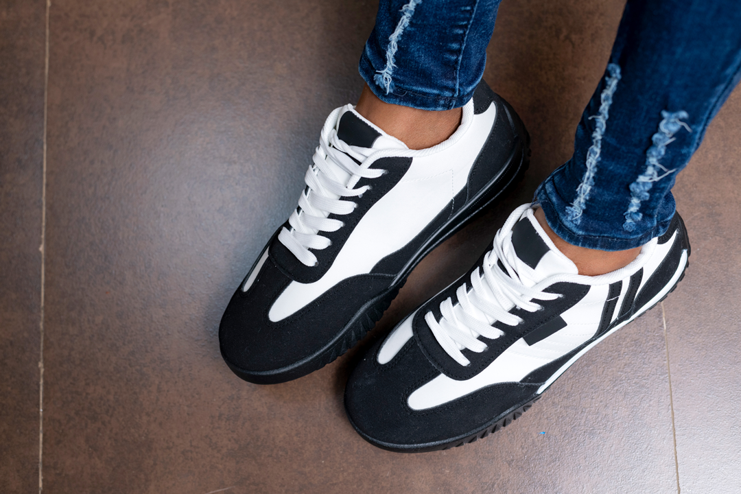 Sportish Sneaker
